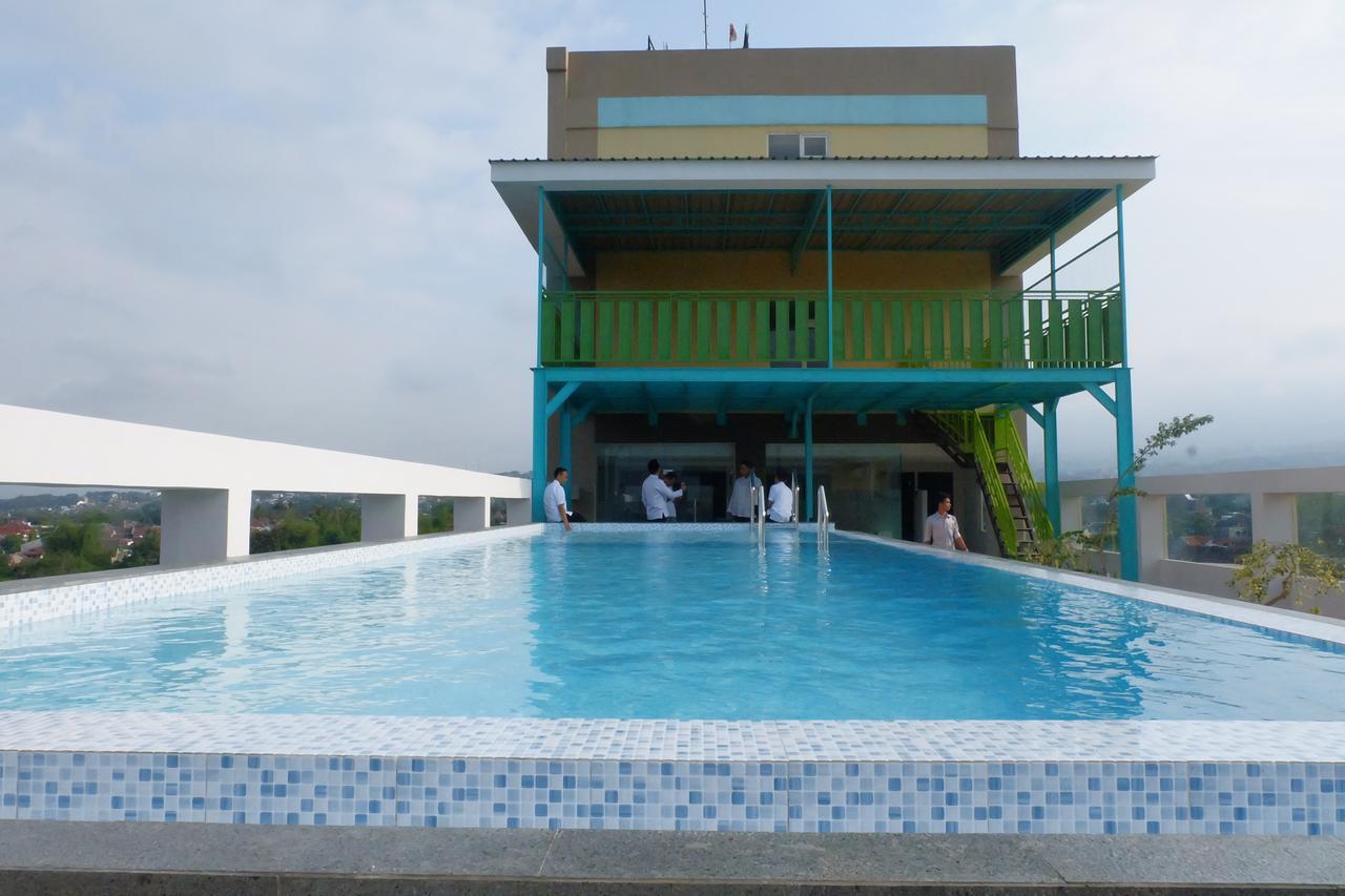 Syariah Radho Hotel Sengkaling Malang Luaran gambar